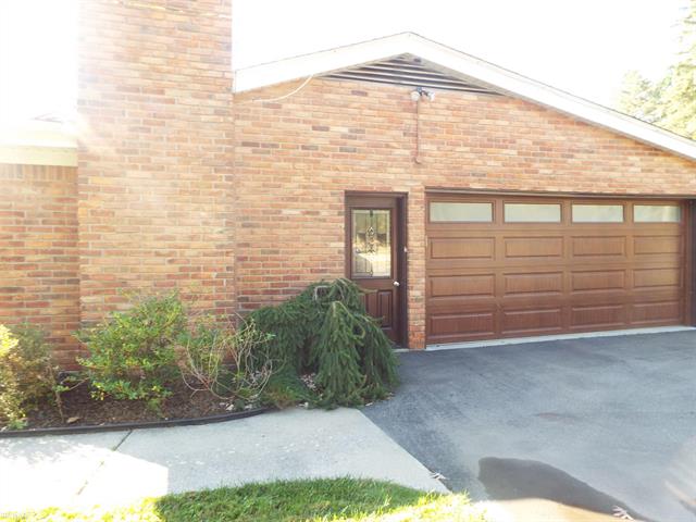 Builiding view thirty two for 5008 Kings Gate Way, Bloomfield Hills, MI. 48302