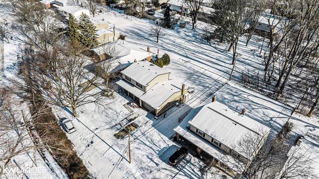 Builiding view thirty one for 3500 Ardmore, Troy, MI. 48083