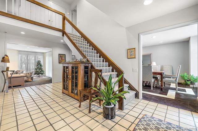 Builiding view three for 4539 Middleton, West Bloomfield, MI. 48323