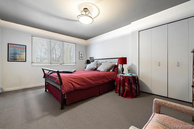 Builiding view twenty two for 4539 Middleton, West Bloomfield, MI. 48323