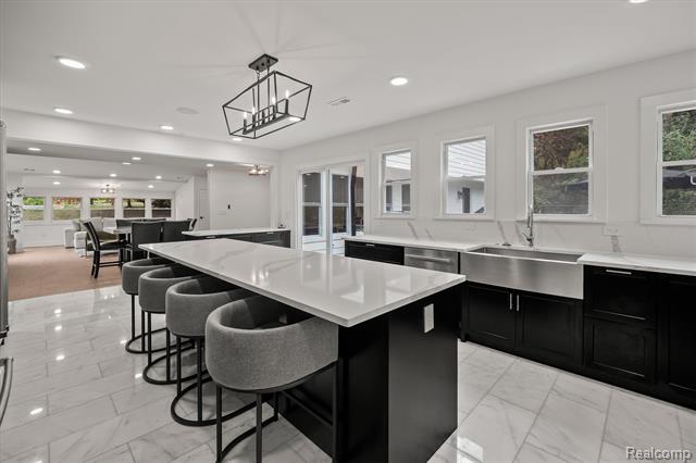 Builiding view eight for 4535 Grindley, Bloomfield Hills, MI. 48302
