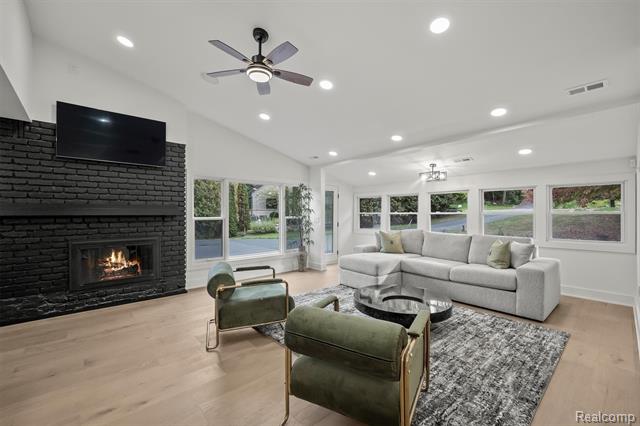 Builiding view five for 4535 Grindley, Bloomfield Hills, MI. 48302