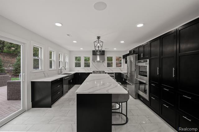Builiding view nine for 4535 Grindley, Bloomfield Hills, MI. 48302