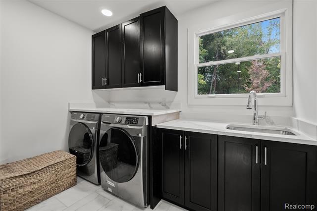 Builiding view sixteen for 4535 Grindley, Bloomfield Hills, MI. 48302