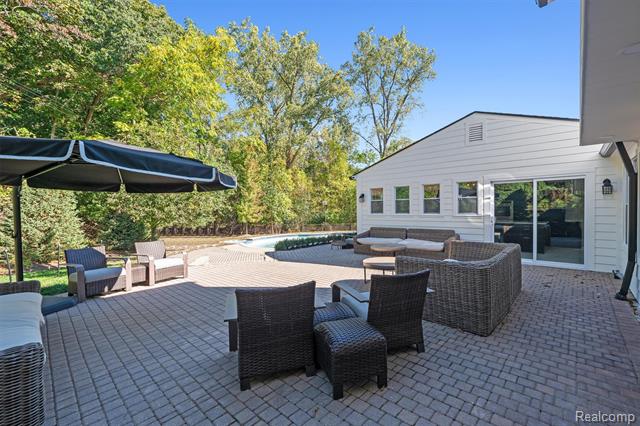 Builiding view thirty four for 4535 Grindley, Bloomfield Hills, MI. 48302