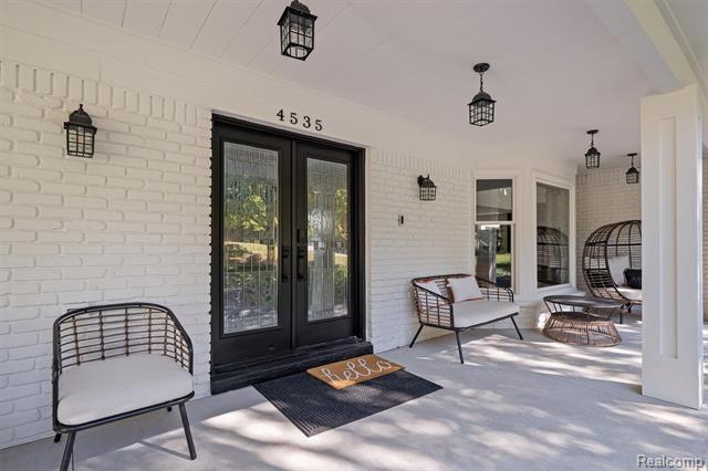 Builiding view thirty for 4535 Grindley, Bloomfield Hills, MI. 48302