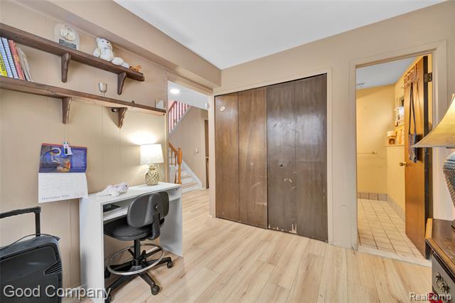 Builiding view eighteen for 2711 Winter, Troy, MI. 48083