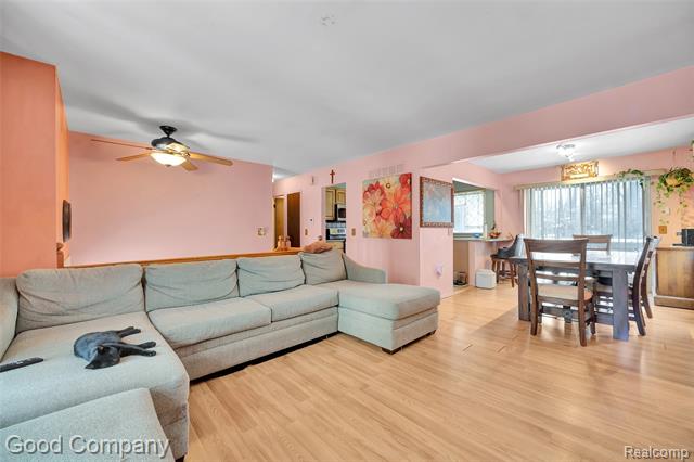 Builiding view four for 2711 Winter, Troy, MI. 48083