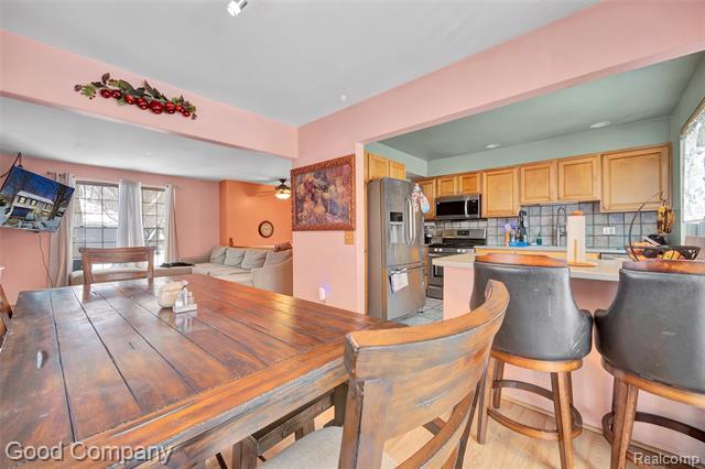 Builiding view seven for 2711 Winter, Troy, MI. 48083