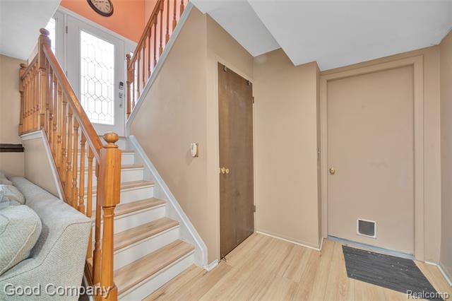 Builiding view twenty for 2711 Winter, Troy, MI. 48083