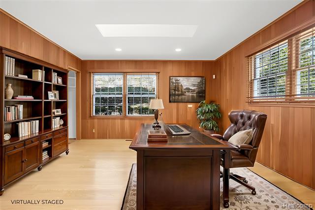 Builiding view fifteen for 4154 Nearbrook, Bloomfield Hills, MI. 48302