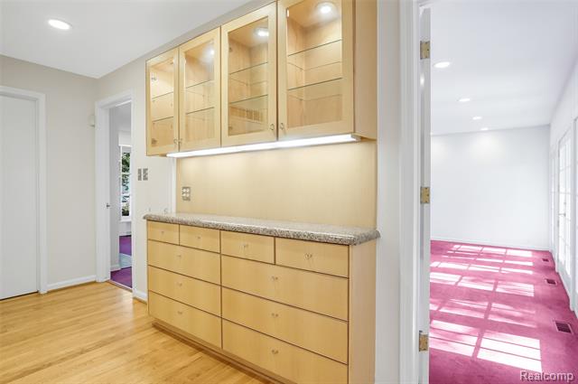 Builiding view nine for 4154 Nearbrook, Bloomfield Hills, MI. 48302