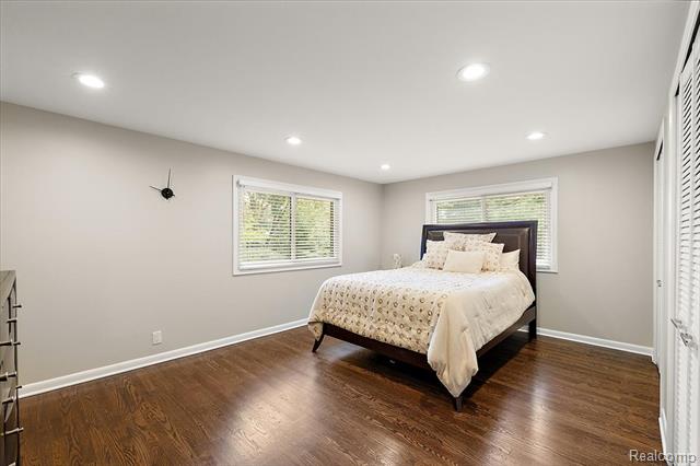Builiding view eighteen for 4409 W Orchard Hill, Bloomfield Hills, MI. 48304