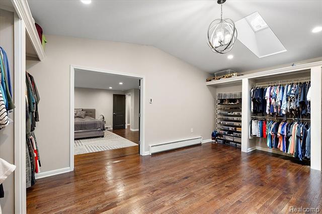 Builiding view fifteen for 4409 W Orchard Hill, Bloomfield Hills, MI. 48304