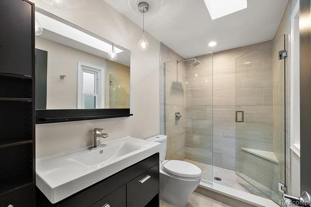 Builiding view thirteen for 4409 W Orchard Hill, Bloomfield Hills, MI. 48304