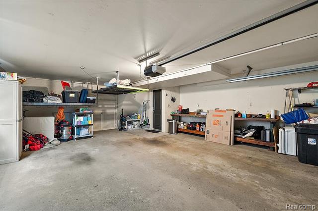 Builiding view twenty seven for 4409 W Orchard Hill, Bloomfield Hills, MI. 48304