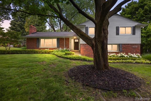 front view for 4409 W Orchard Hill Dr, Bloomfield Hills, Mi. 48304