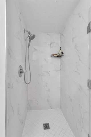 Builiding view twenty nine for 4113 Telegraph, Bloomfield Hills, MI. 48302