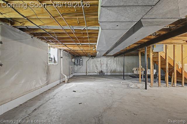 Builiding view thirty one for 4231 Windridge, West Bloomfield, MI. 48323