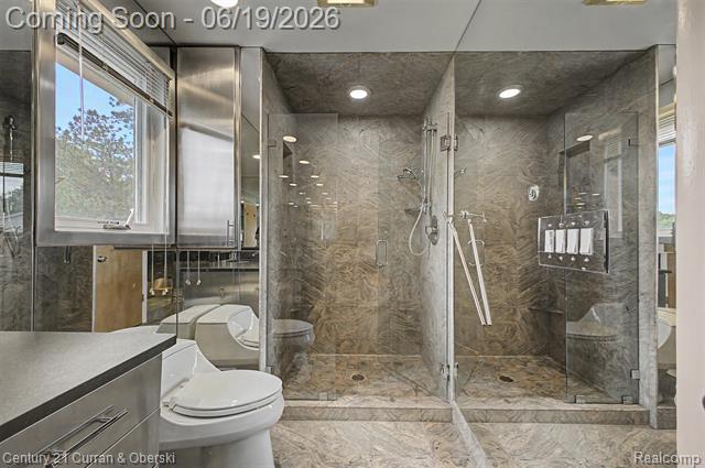 Builiding view thirty for 4231 Windridge, West Bloomfield, MI. 48323