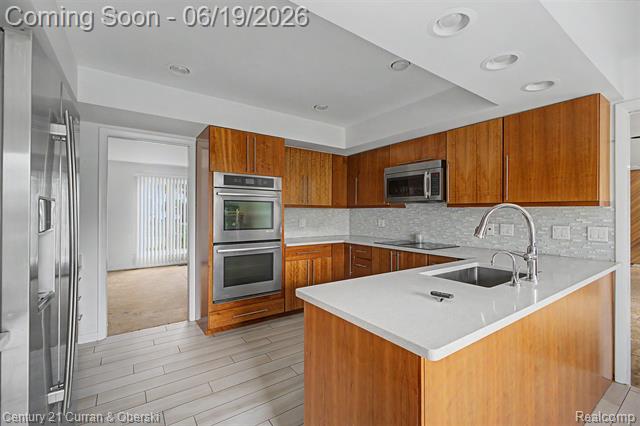 Builiding view twelve for 4231 Windridge, West Bloomfield, MI. 48323