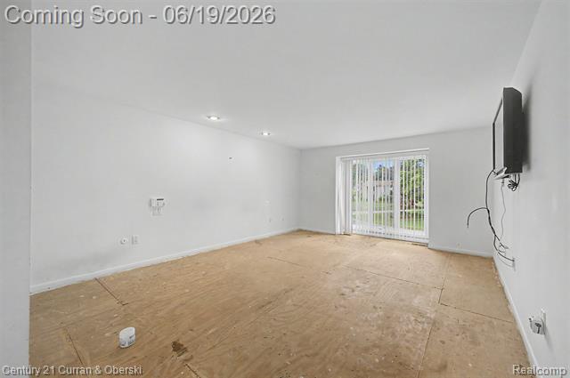 Builiding view twenty five for 4231 Windridge, West Bloomfield, MI. 48323