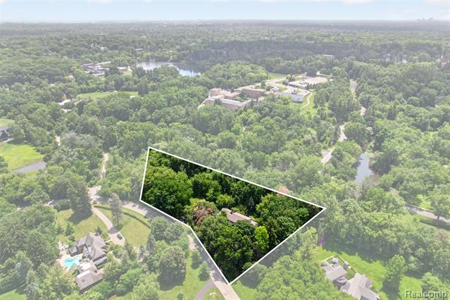 Builiding view five for 321 Barden, Bloomfield Hills, MI. 48304