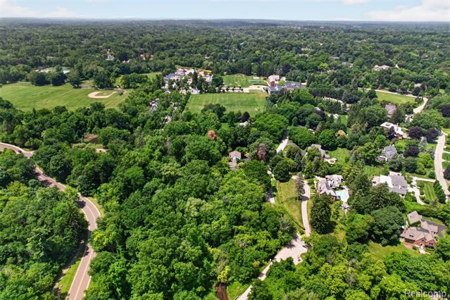 Builiding view nine for 321 Barden, Bloomfield Hills, MI. 48304