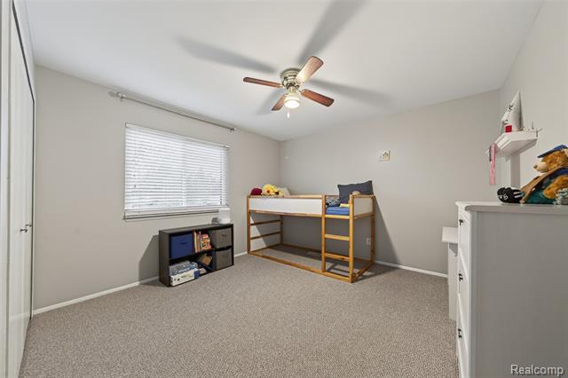 Builiding view twenty three for 3960 Kings Point, Troy, MI. 48083