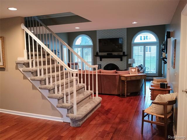 Builiding view three for 4111 Seymour, Troy, MI. 48098