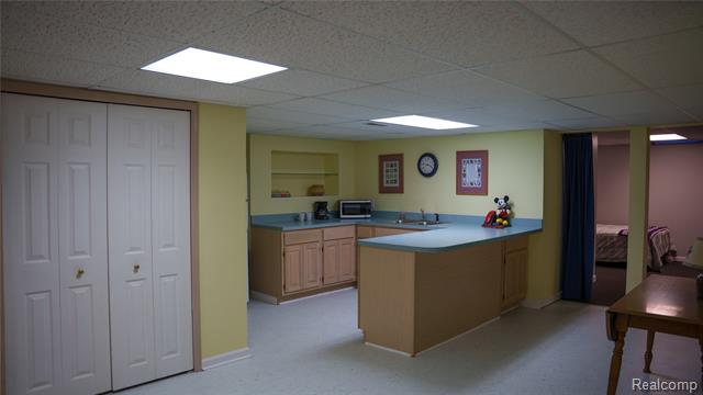 Builiding view twenty two for 4111 Seymour, Troy, MI. 48098