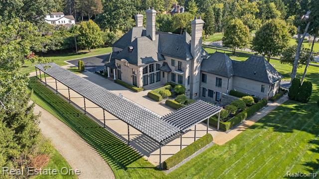Builiding view fifty five for 1343 Orchard Ridge, Bloomfield Hills, MI. 48304