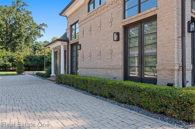 Builiding view forty nine for 1343 Orchard Ridge, Bloomfield Hills, MI. 48304