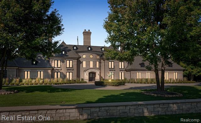 Builiding view four for 1343 Orchard Ridge, Bloomfield Hills, MI. 48304
