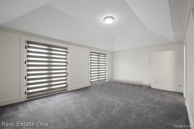 Builiding view thirty for 1343 Orchard Ridge, Bloomfield Hills, MI. 48304