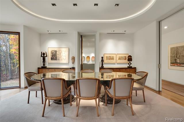 Builiding view eighteen for 1335 Trowbridge, Bloomfield Hills, MI. 48304