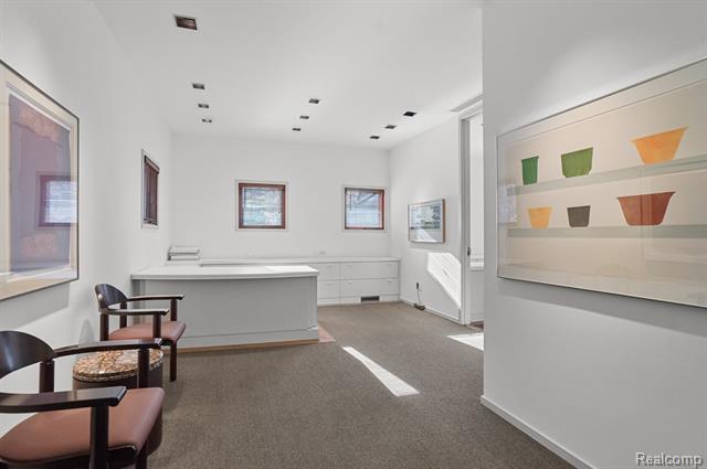 Builiding view fifty three for 1335 Trowbridge, Bloomfield Hills, MI. 48304