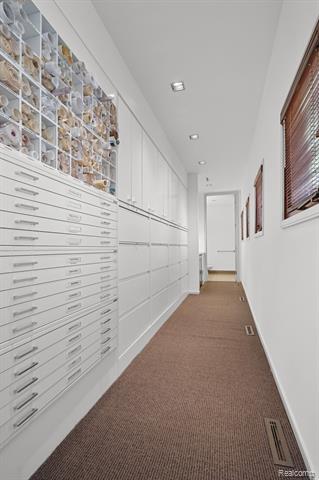 Builiding view fifty for 1335 Trowbridge, Bloomfield Hills, MI. 48304