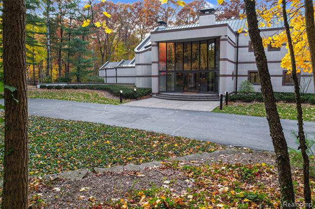 Builiding view one for 1335 Trowbridge, Bloomfield Hills, MI. 48304