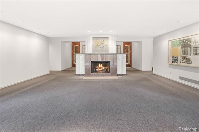 Builiding view sixty for 1335 Trowbridge, Bloomfield Hills, MI. 48304