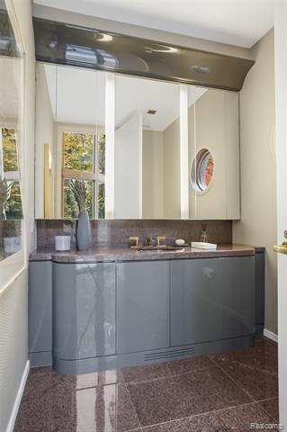 Builiding view twenty four for 1335 Trowbridge, Bloomfield Hills, MI. 48304