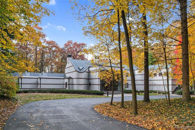 Builiding view two for 1335 Trowbridge, Bloomfield Hills, MI. 48304