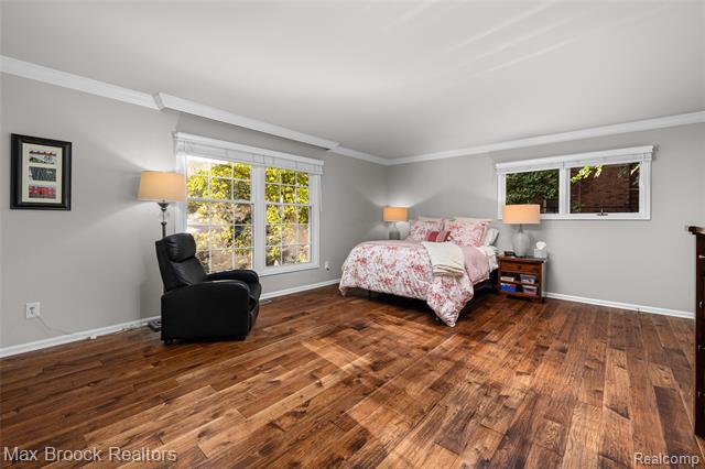 Builiding view seventeen for 229 Barden, Bloomfield Hills, MI. 48304