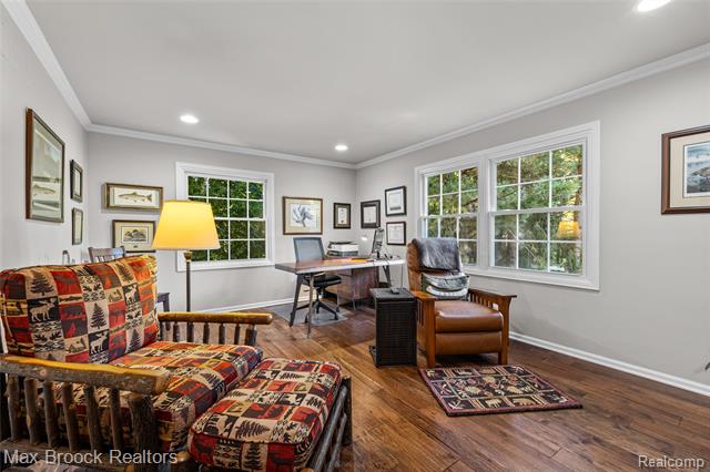 Builiding view twenty four for 229 Barden, Bloomfield Hills, MI. 48304