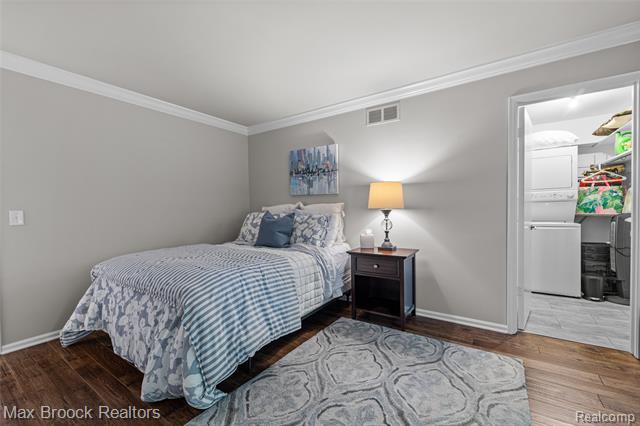 Builiding view twenty seven for 229 Barden, Bloomfield Hills, MI. 48304