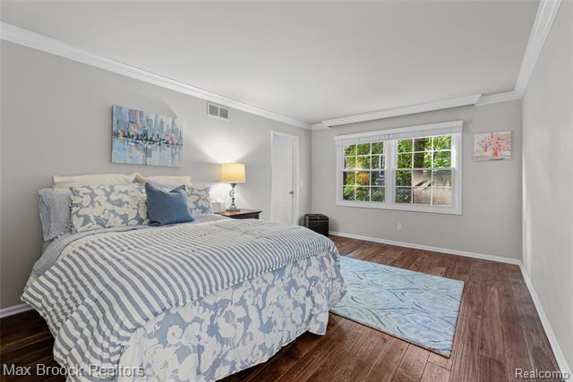 Builiding view twenty six for 229 Barden, Bloomfield Hills, MI. 48304