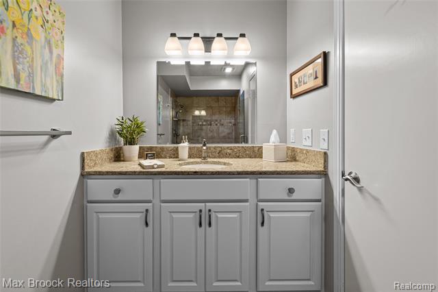 Builiding view twenty three for 229 Barden, Bloomfield Hills, MI. 48304