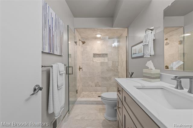 Builiding view twenty for 229 Barden, Bloomfield Hills, MI. 48304