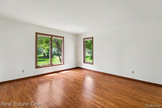 Builiding view eight for 1751 Carpenter, Troy, MI. 48098