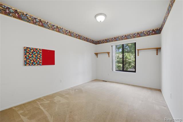 Builiding view nineteen for 640 Longfellow, Troy, MI. 48085